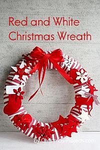 Red and White Christmas Wreath 