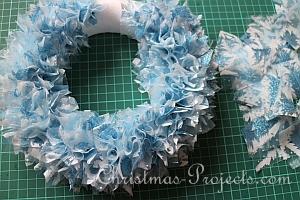 Tutorial - Icy Blue Winter Wreath 5